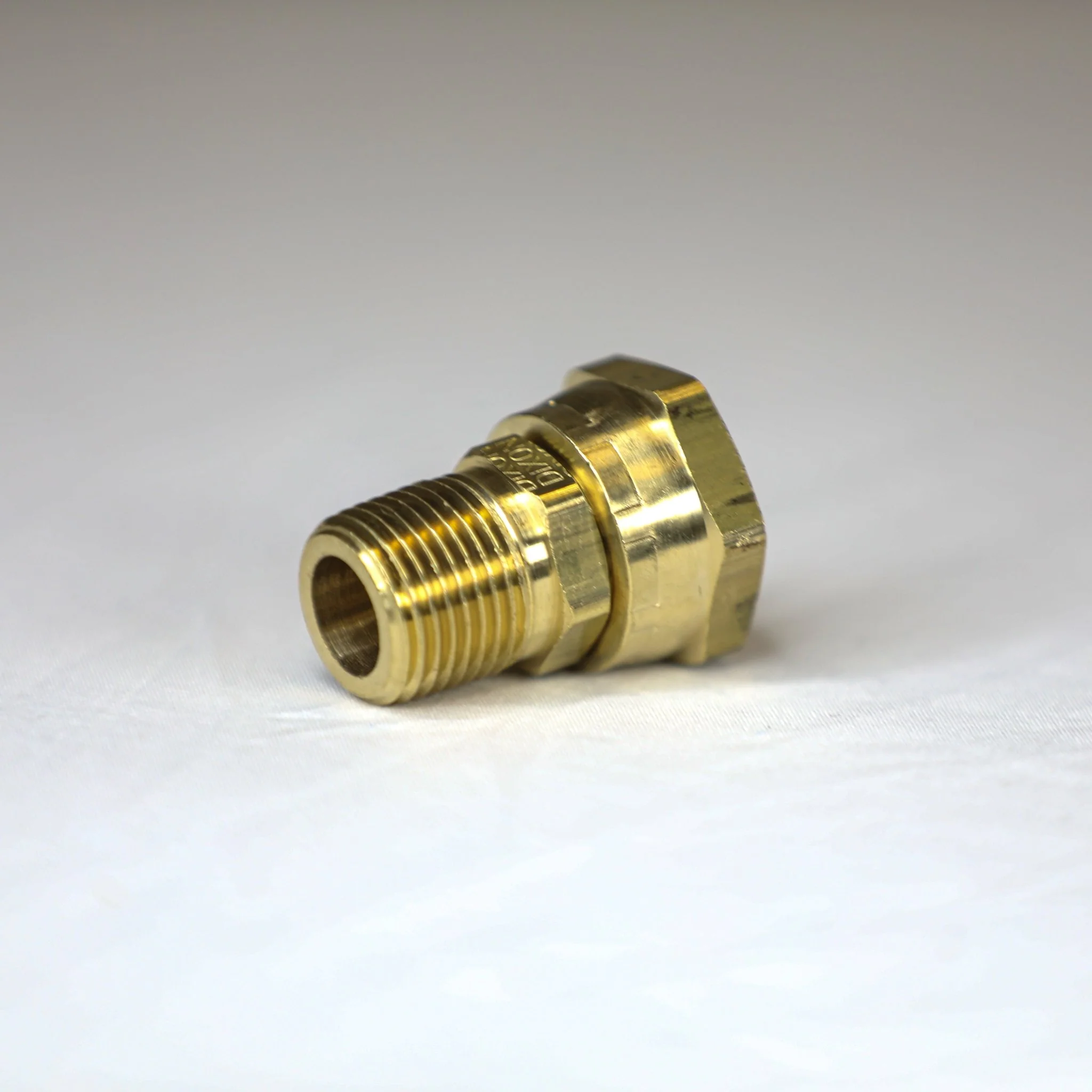 1/2" MPT X FGH Swivel Inlet - Image 3